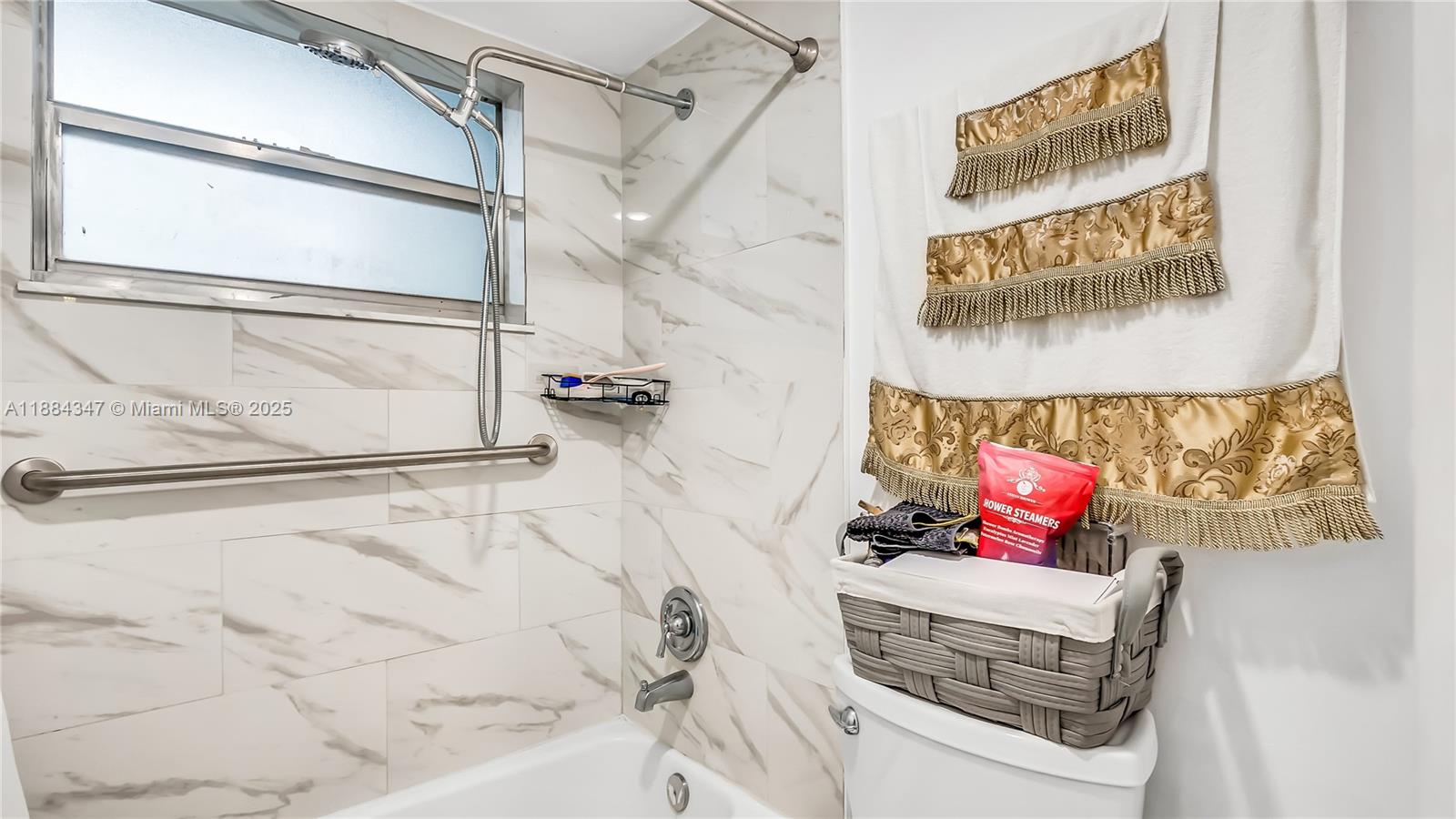 TOPAZ NORTH CONDO - Residential