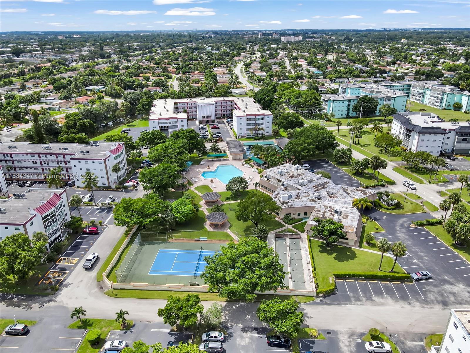 TOPAZ NORTH CONDO - Residential