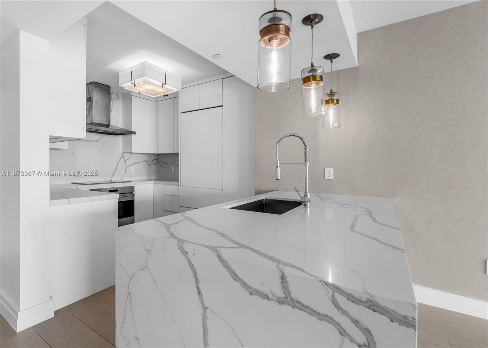 THE GRAND VENETIAN CONDO - Residential