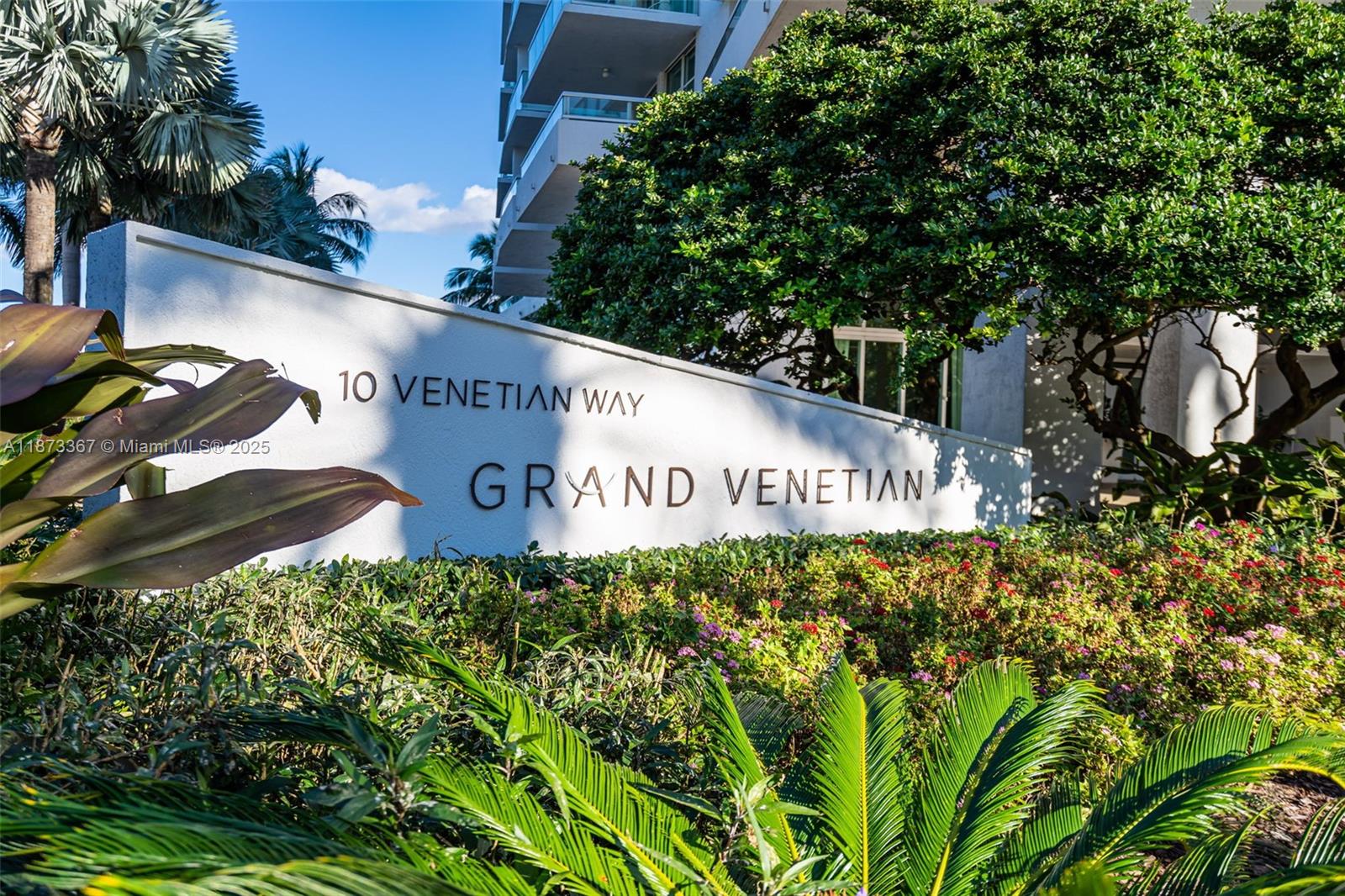 THE GRAND VENETIAN CONDO - Residential