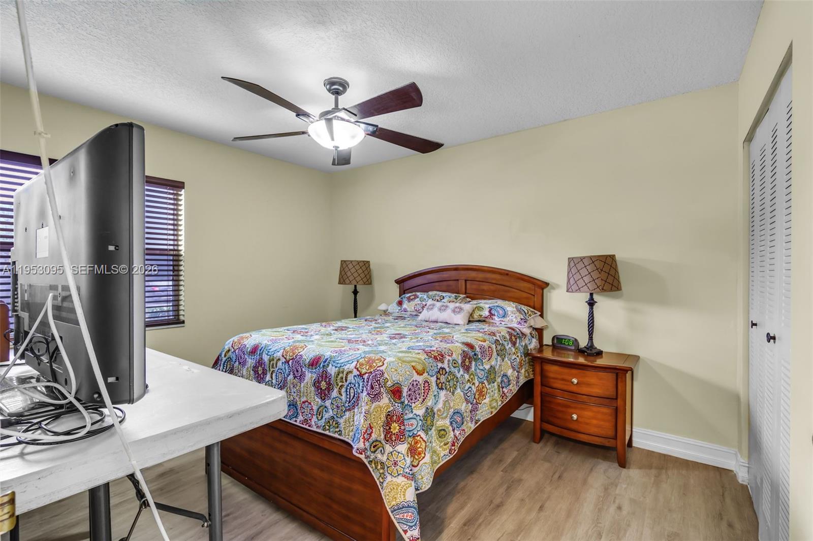 SANDS POINT CONDOMINIUM V - Residential