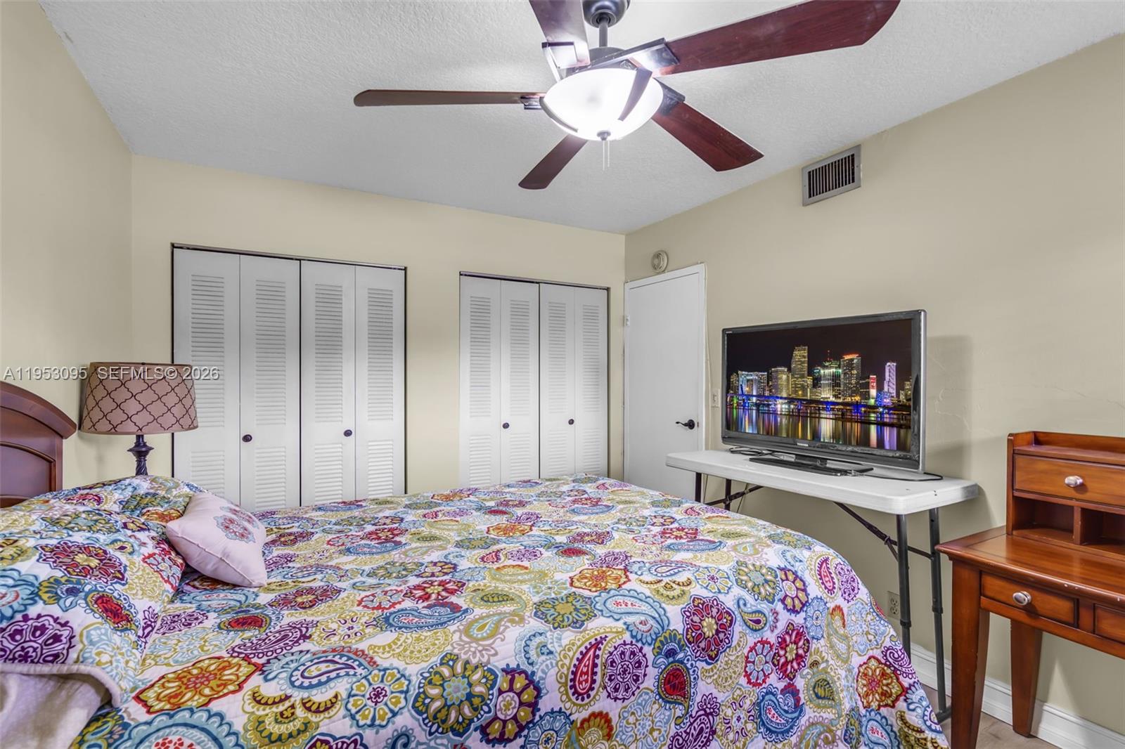 SANDS POINT CONDOMINIUM V - Residential