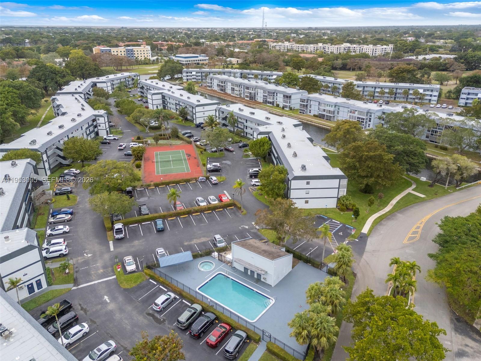 SANDS POINT CONDOMINIUM V - Residential