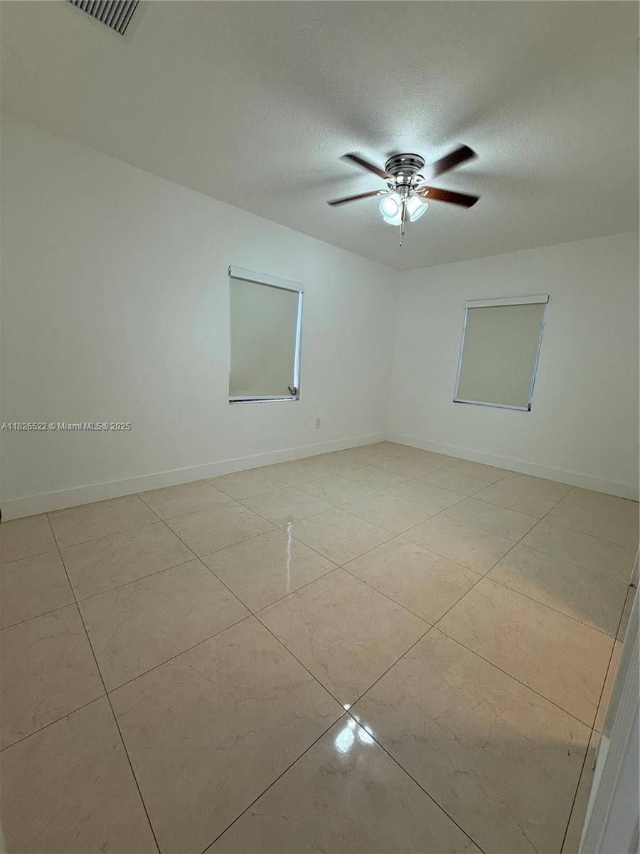 TAMIAMI GARDENS - Residential Lease