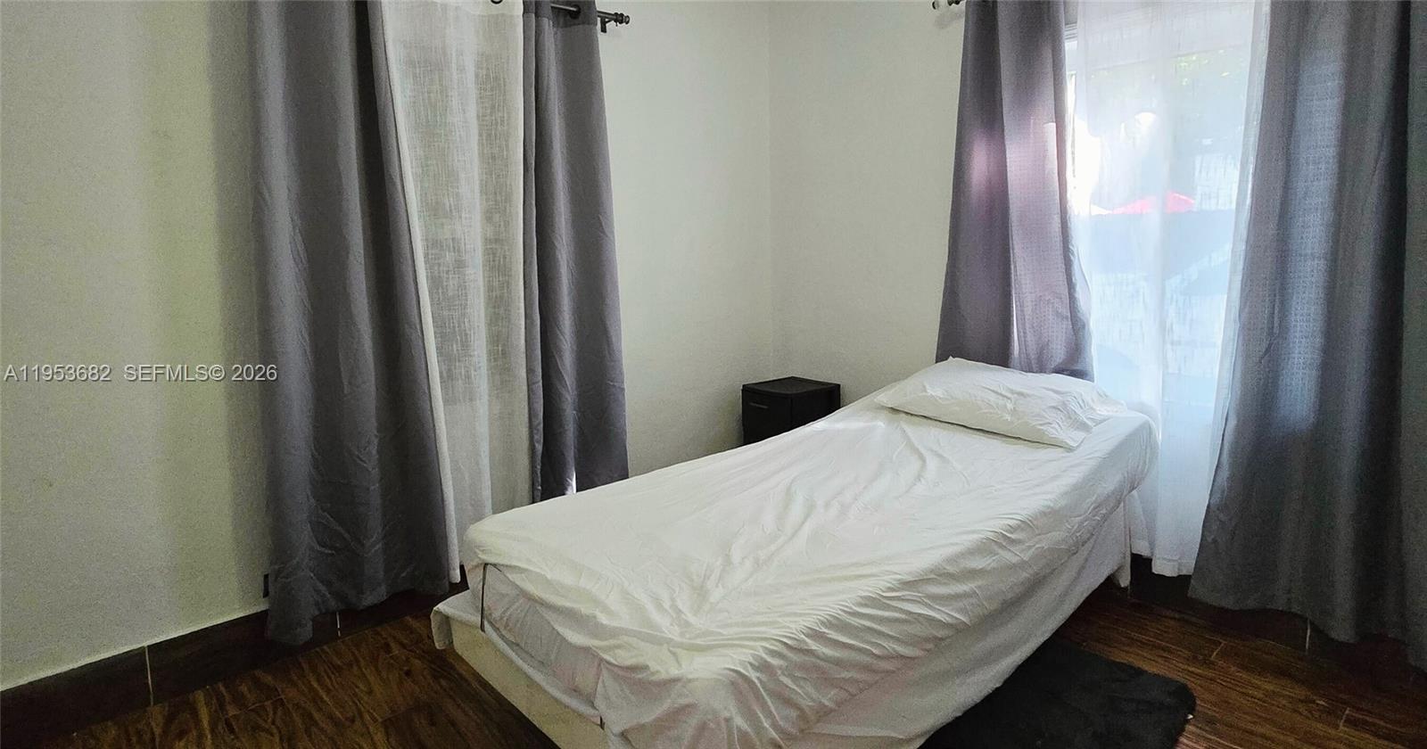 BUNCHE PARK - Residential