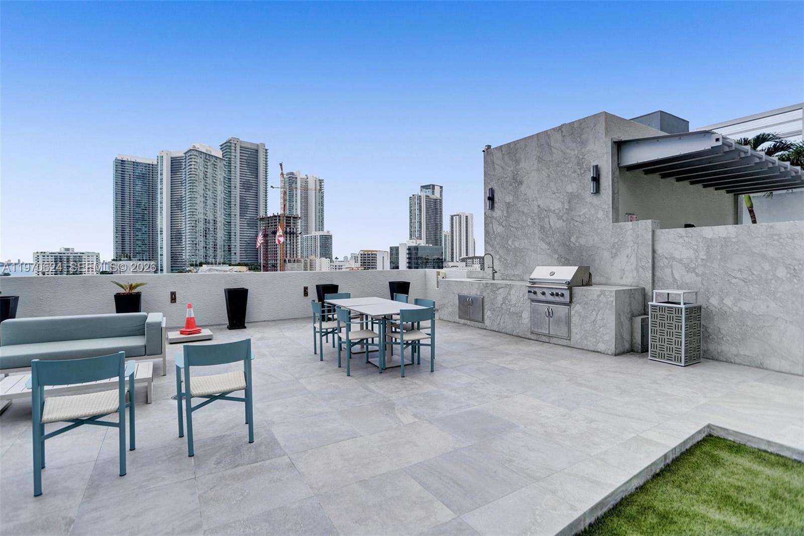 FOUR MIDTOWN MIAMI CONDO - Residential Lease