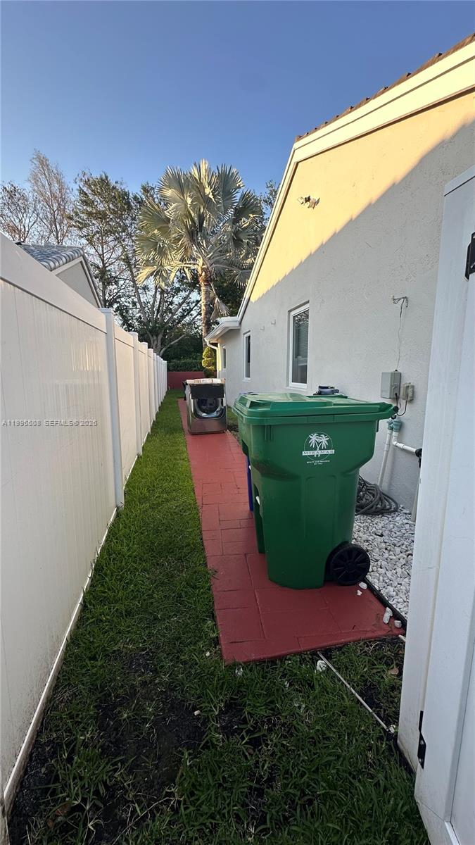 TRILOGY - Residential Lease