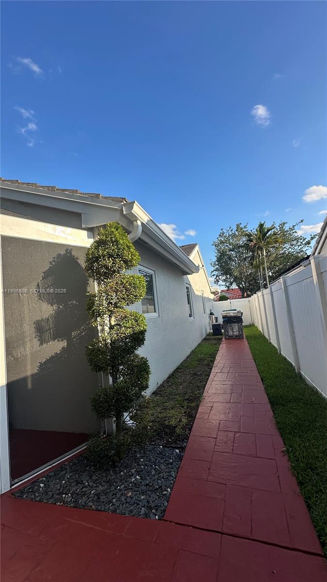 TRILOGY - Residential Lease