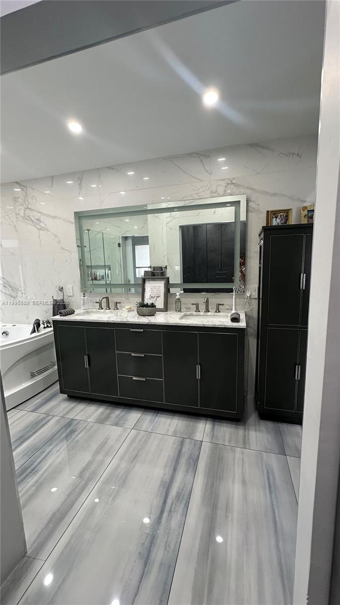 TRILOGY - Residential Lease