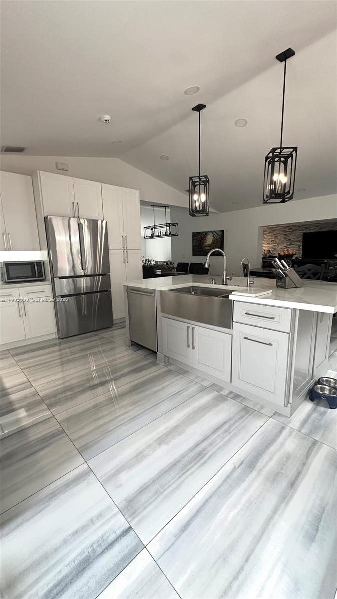 TRILOGY - Residential Lease