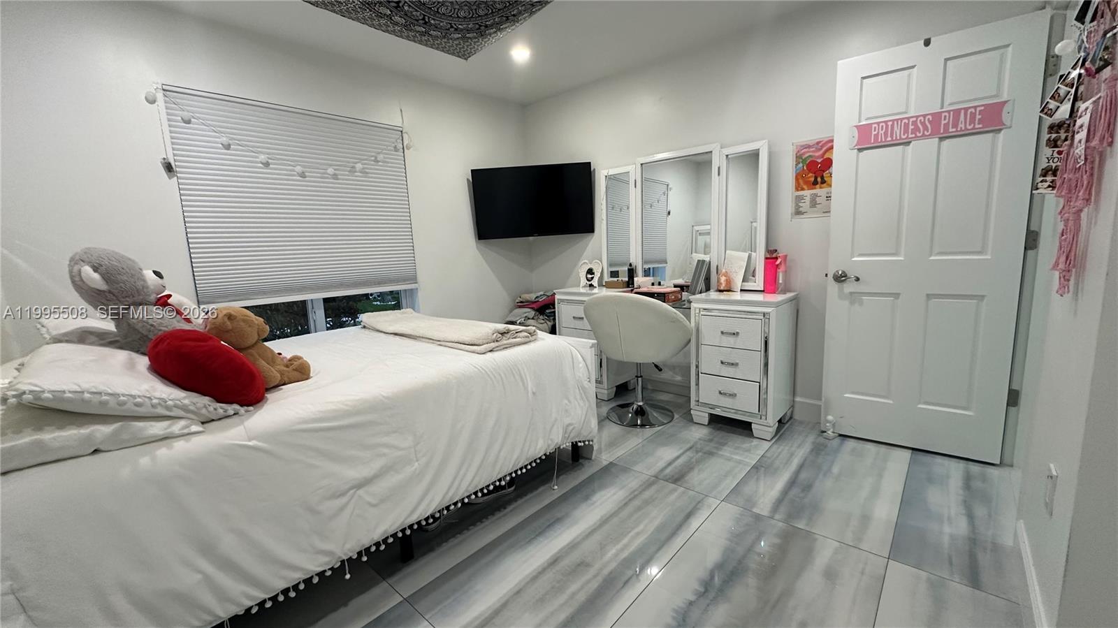 TRILOGY - Residential Lease