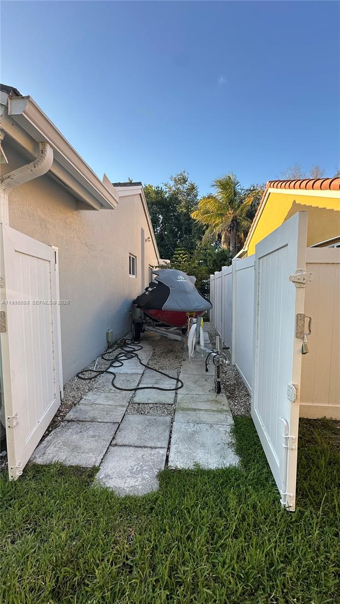 TRILOGY - Residential Lease