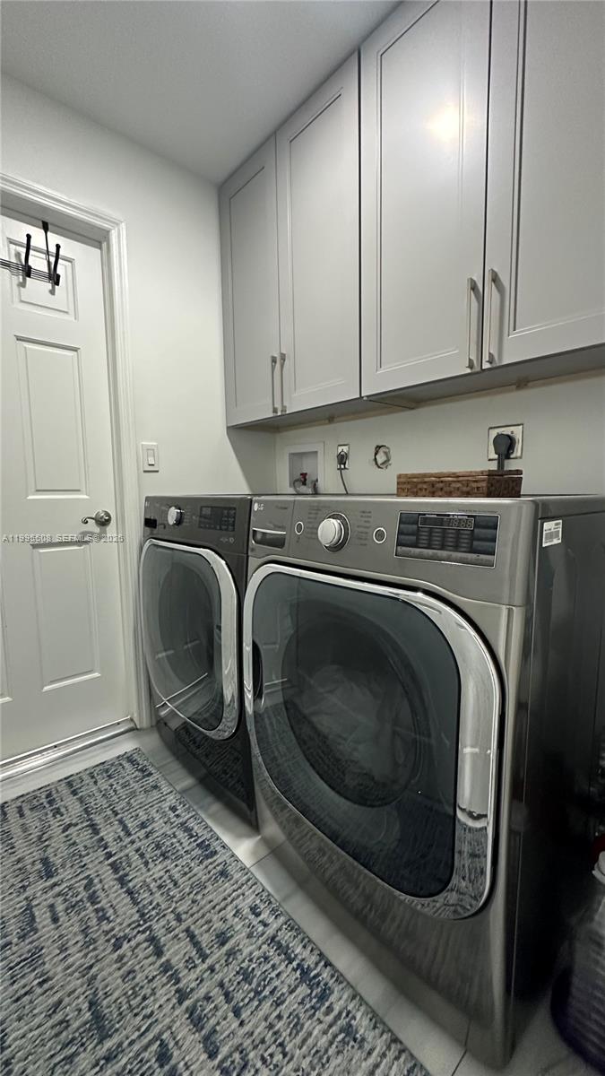 TRILOGY - Residential Lease