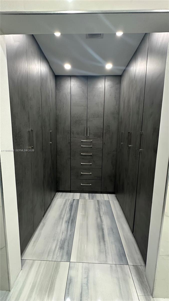 TRILOGY - Residential Lease