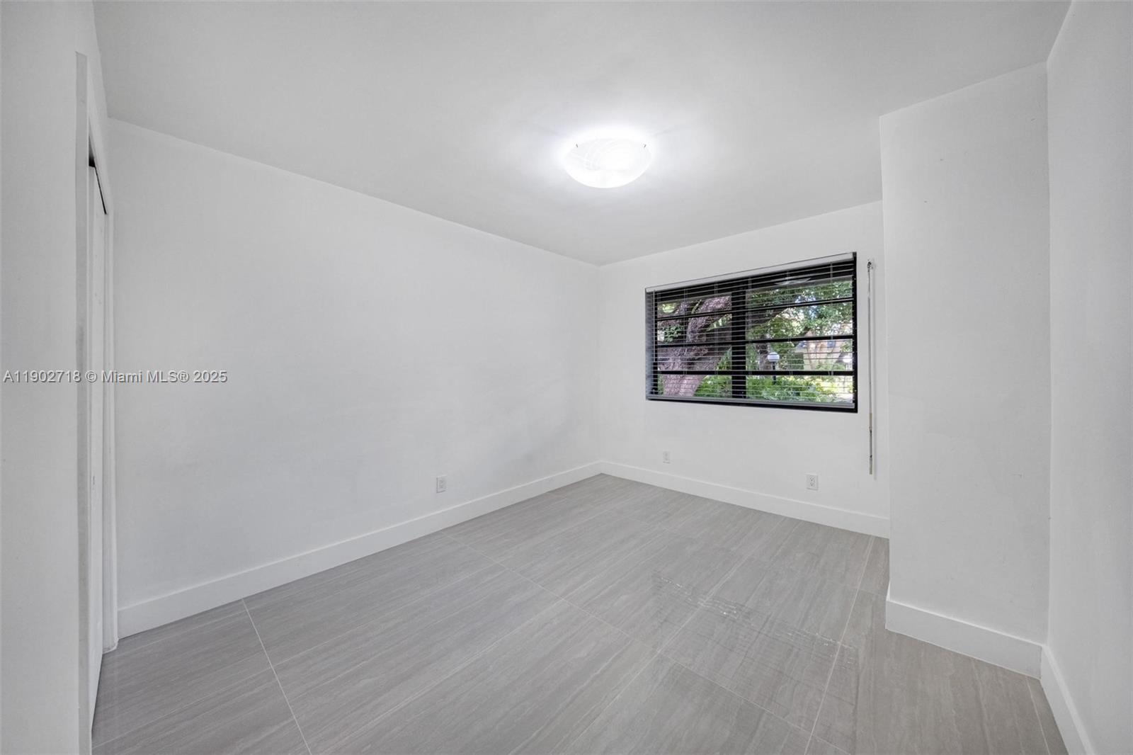 ARCH CREEK PINES - Residential Lease