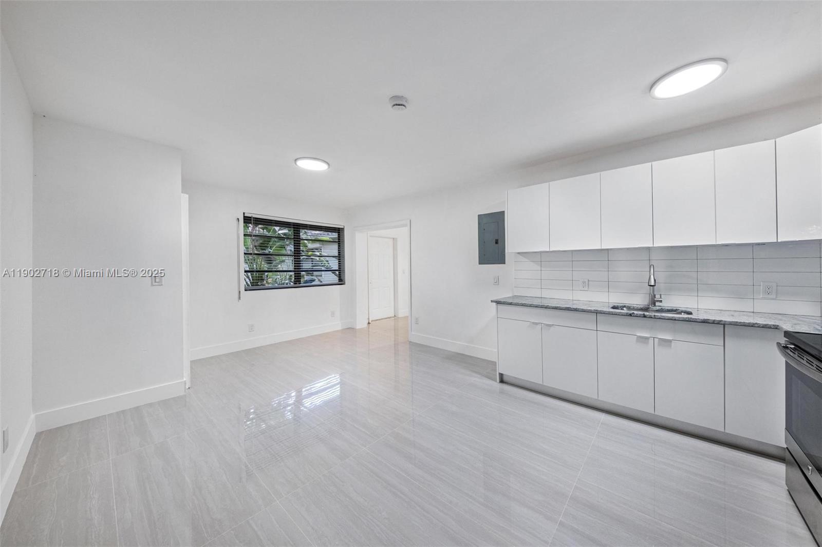 ARCH CREEK PINES - Residential Lease