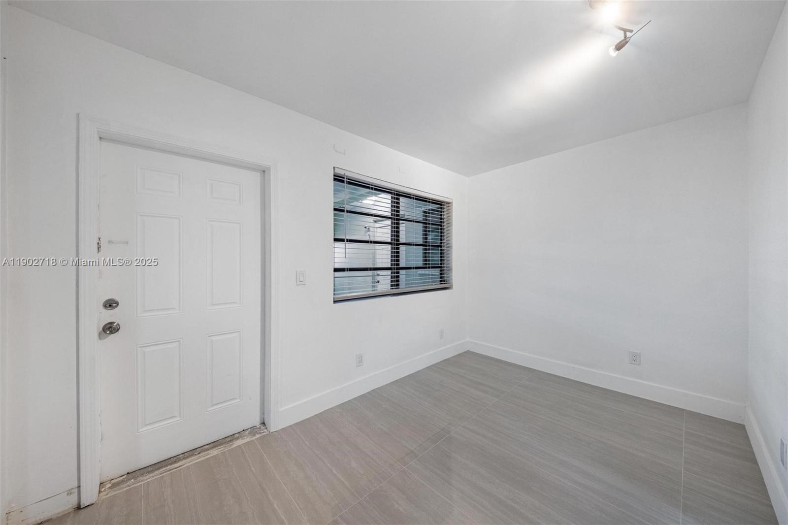 ARCH CREEK PINES - Residential Lease