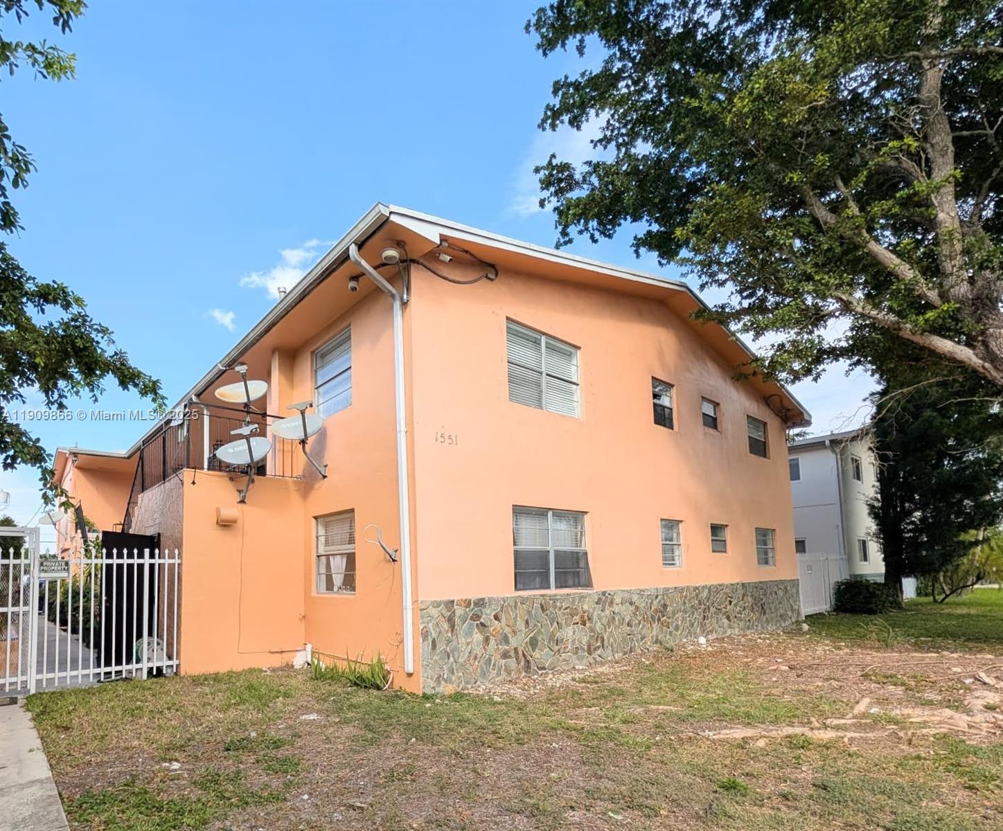 SKY VISTA - Residential Lease