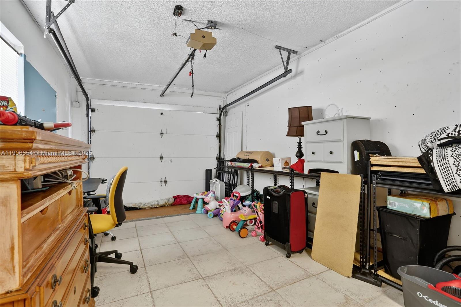 CRYSTAL LAKE 4TH SEC - Residential