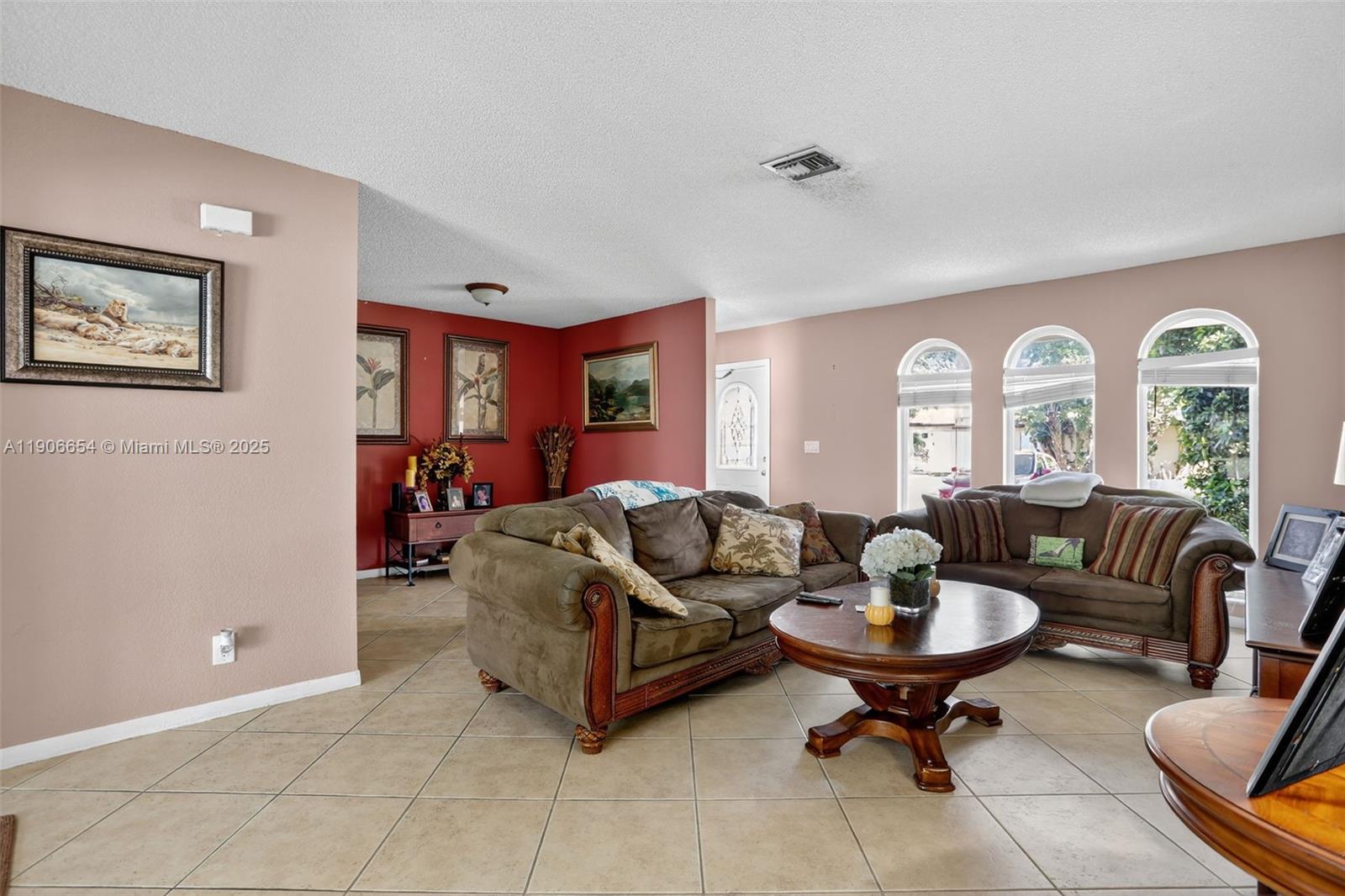 CRYSTAL LAKE 4TH SEC - Residential