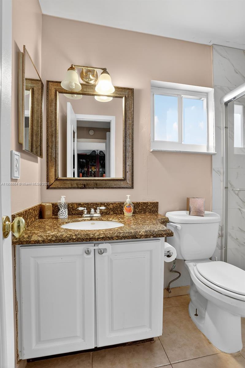 CRYSTAL LAKE 4TH SEC - Residential