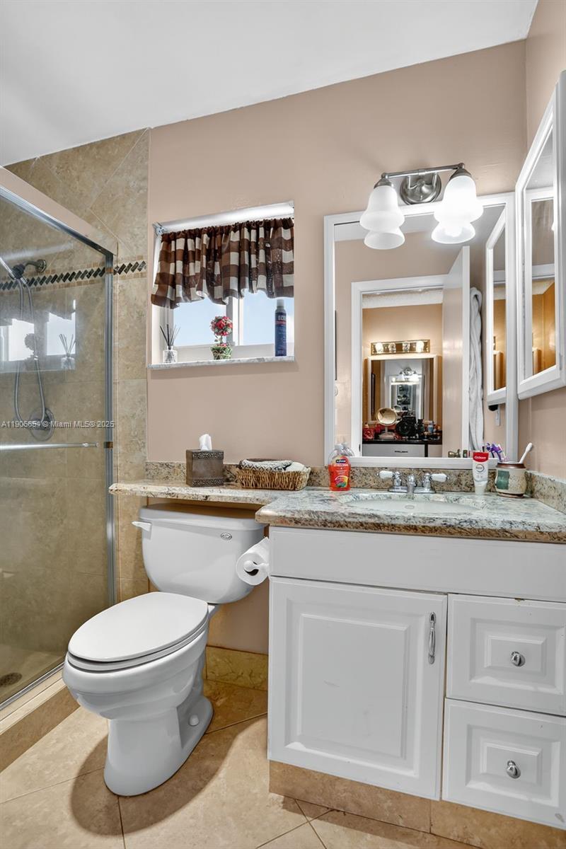 CRYSTAL LAKE 4TH SEC - Residential