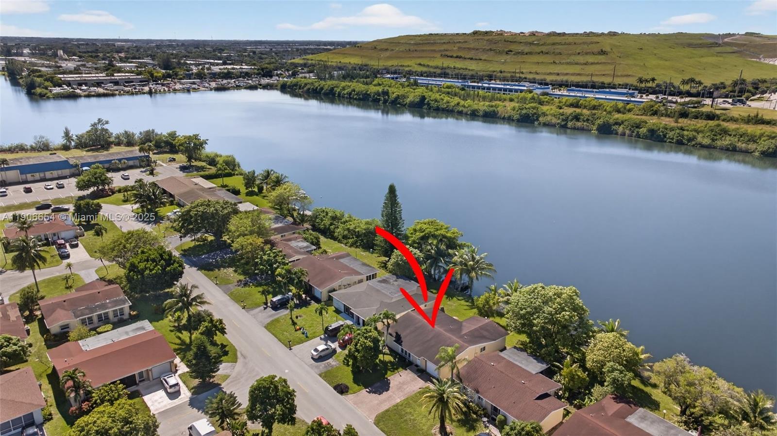 CRYSTAL LAKE 4TH SEC - Residential