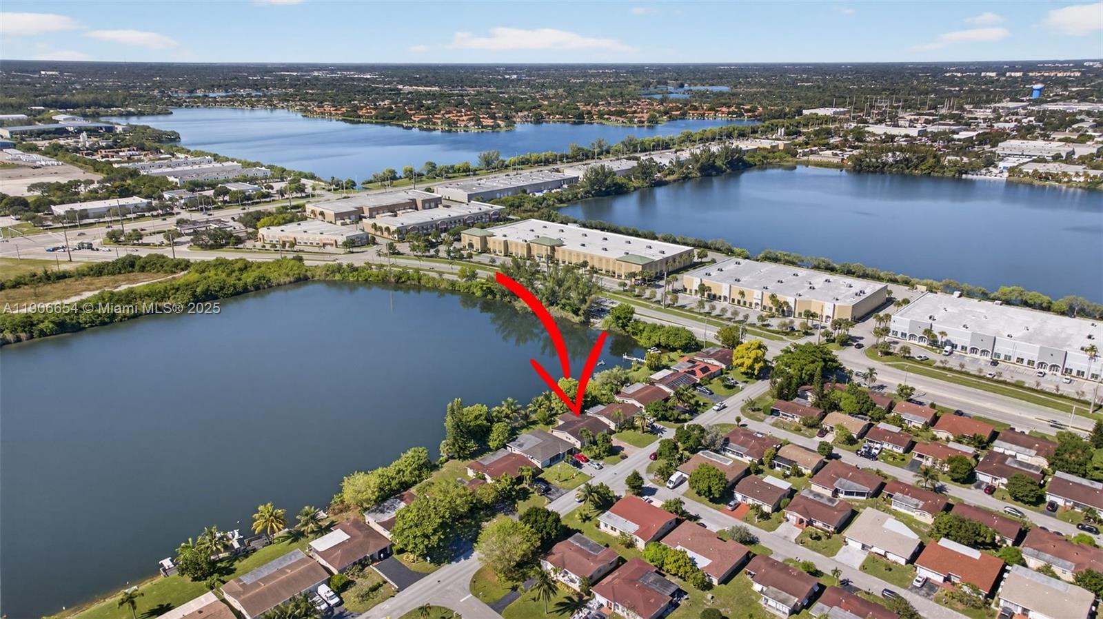 CRYSTAL LAKE 4TH SEC - Residential