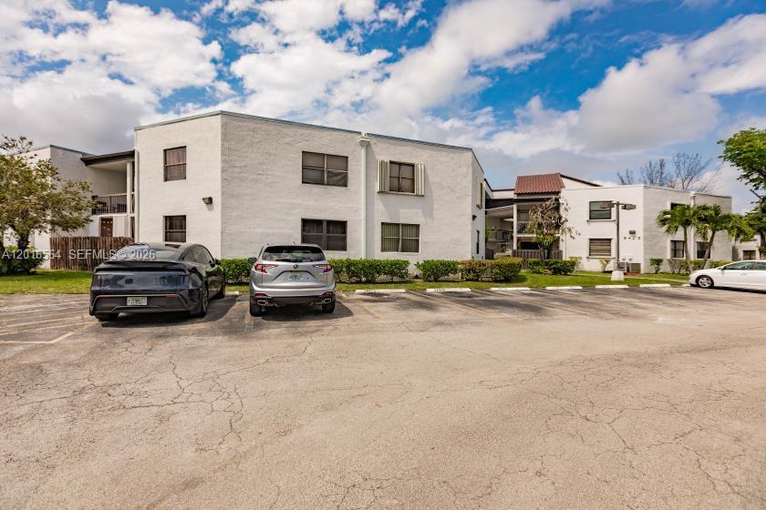 BLEAU FONTAINE CONDO #3 - Residential Lease