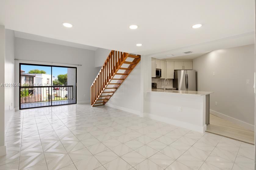 BLEAU FONTAINE CONDO #3 - Residential Lease