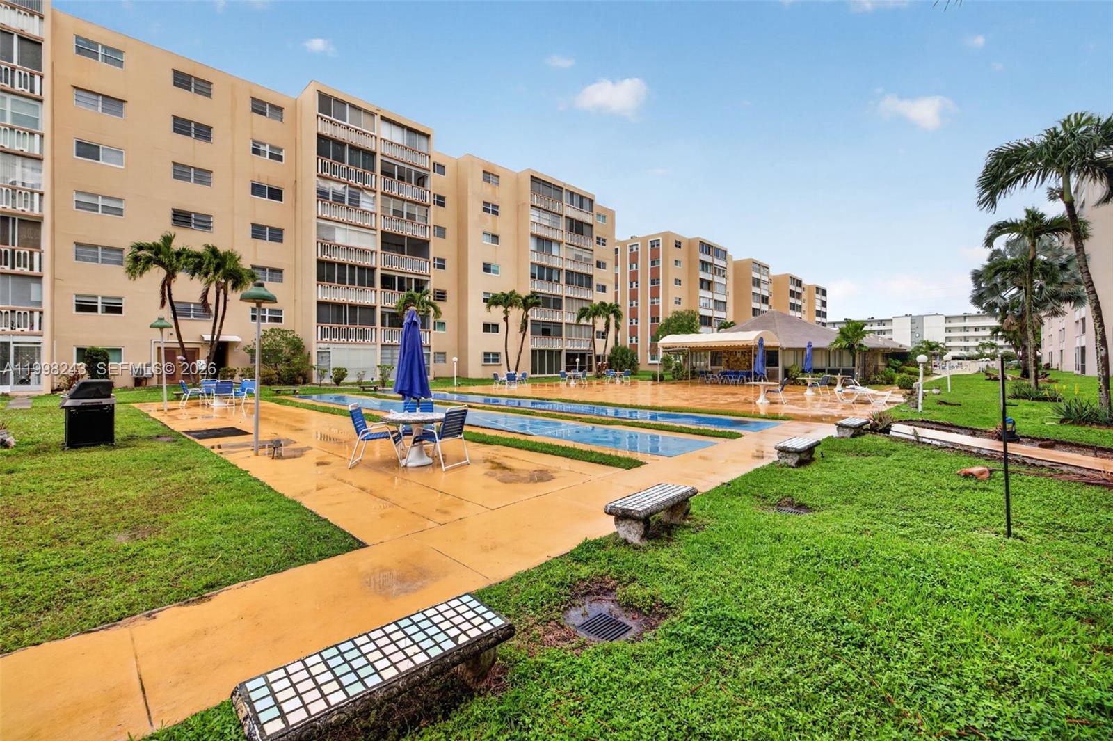 MEADOWBROOK CONDO APTS BL - Residential