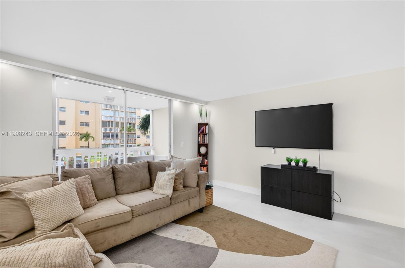 MEADOWBROOK CONDO APTS BL - Residential