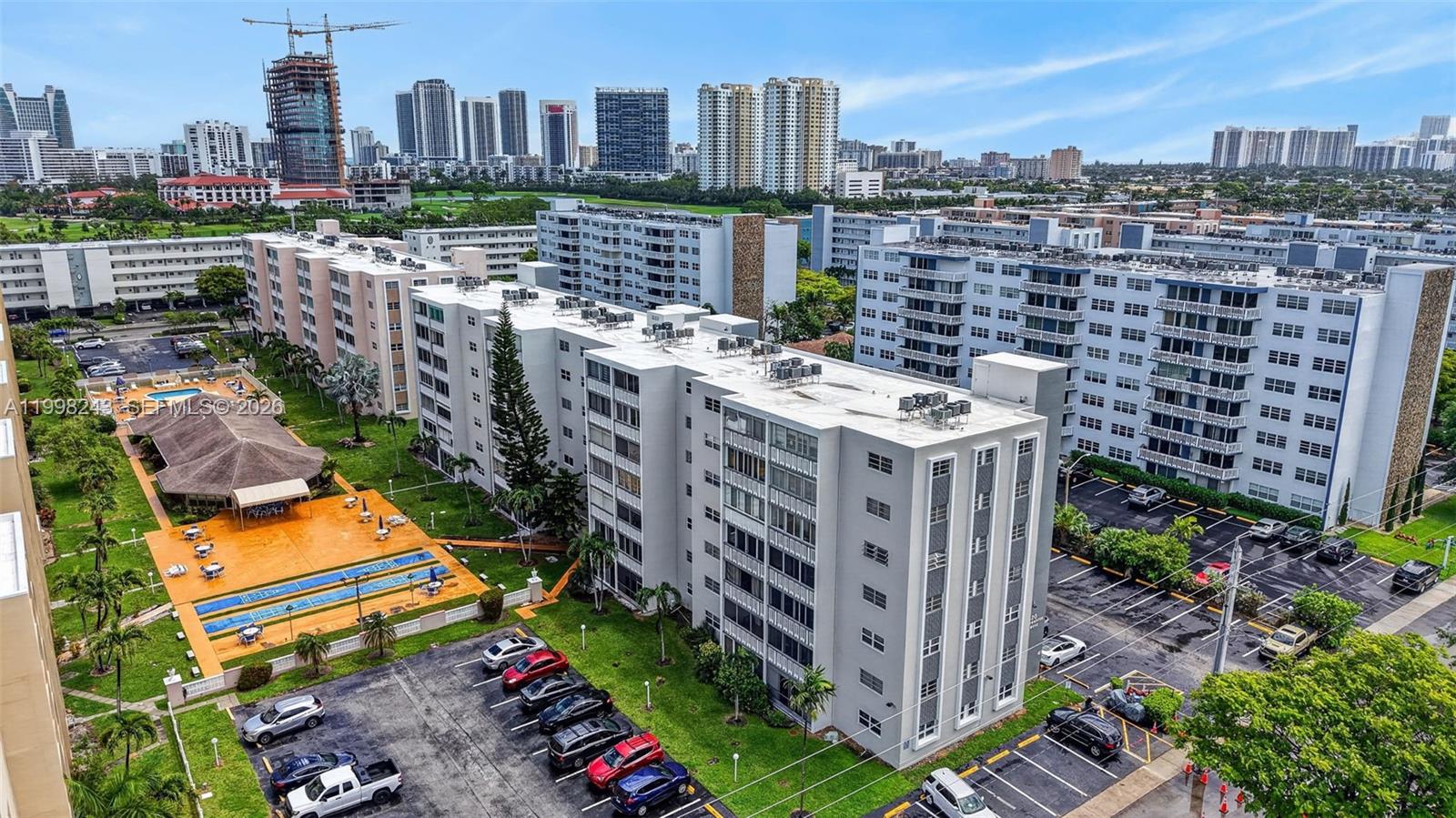 MEADOWBROOK CONDO APTS BL - Residential