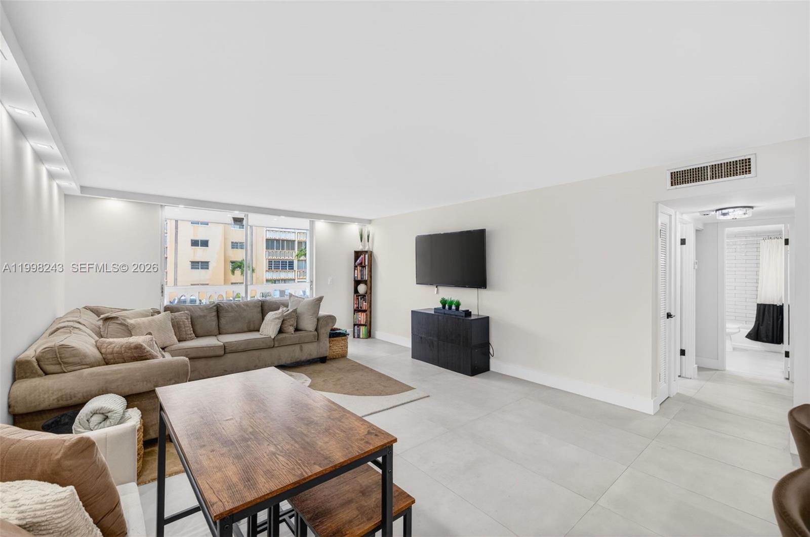 MEADOWBROOK CONDO APTS BL - Residential