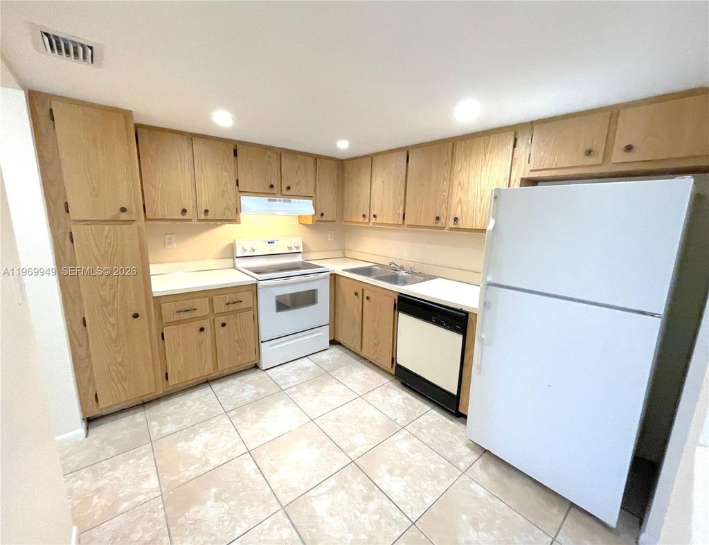 Photo of 704 SE 2nd Ave #448, Deerfield Beach, FL 33441 (MLS # A11969949)