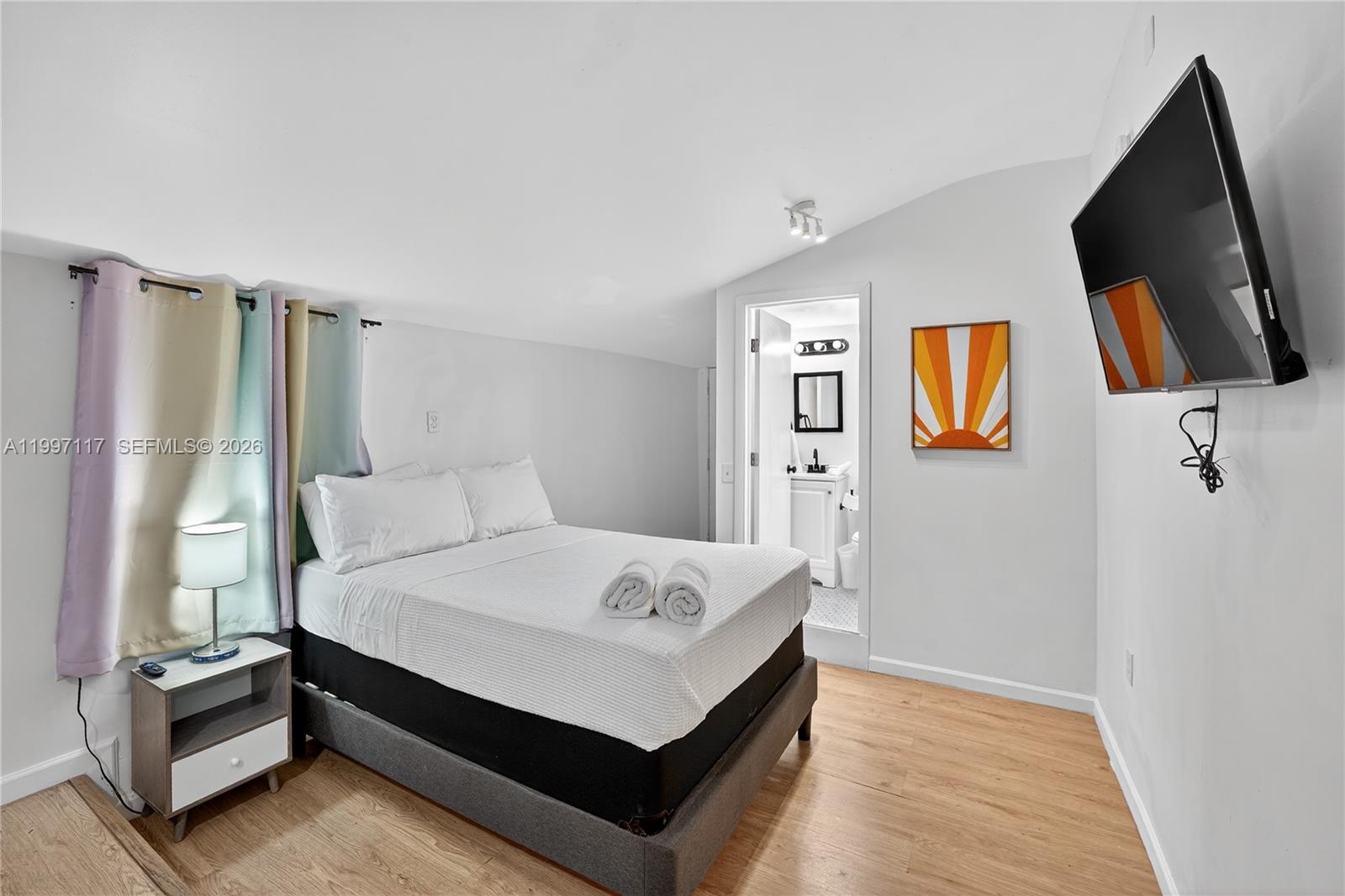 PINE HIGHLANDS - Residential