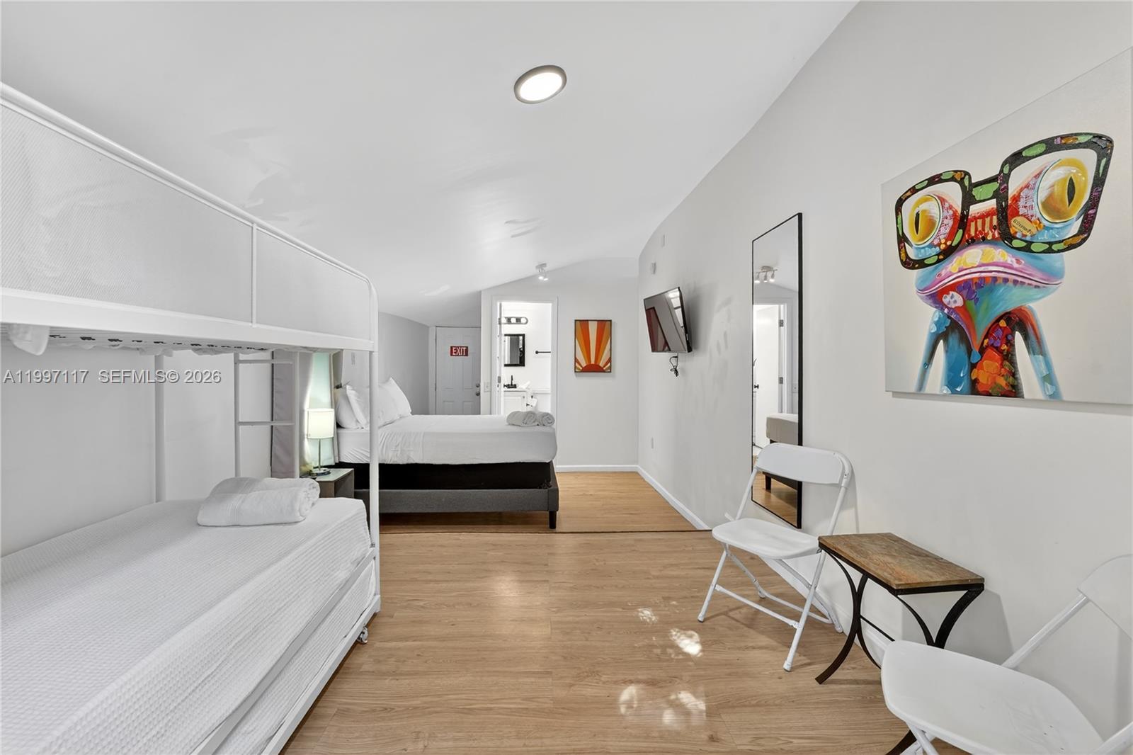 PINE HIGHLANDS - Residential