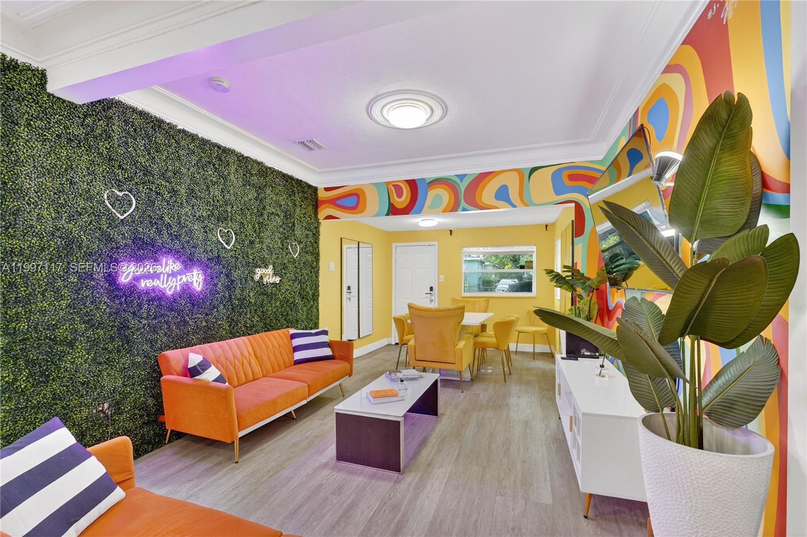 PINE HIGHLANDS - Residential