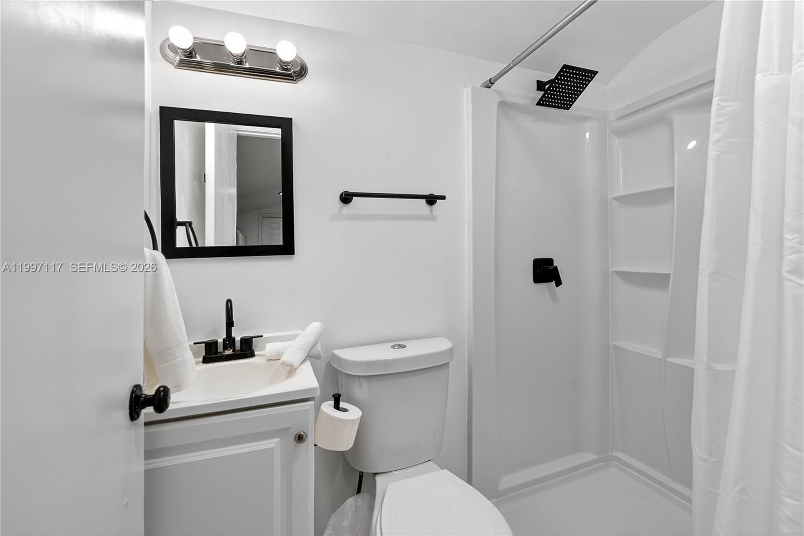 PINE HIGHLANDS - Residential