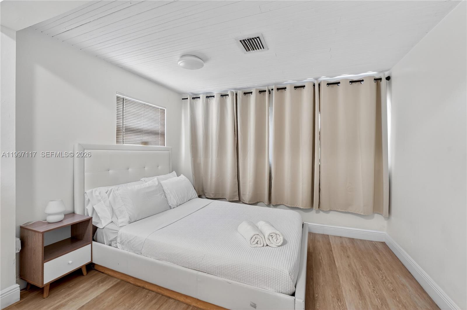 PINE HIGHLANDS - Residential