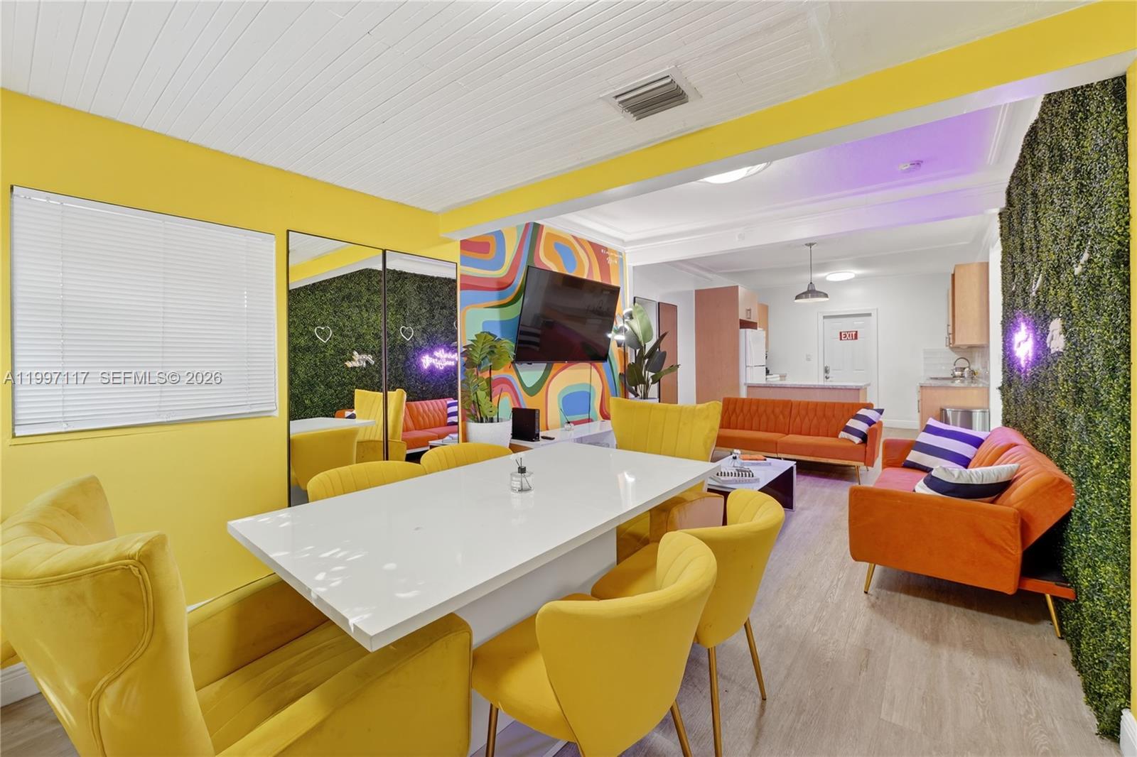 PINE HIGHLANDS - Residential