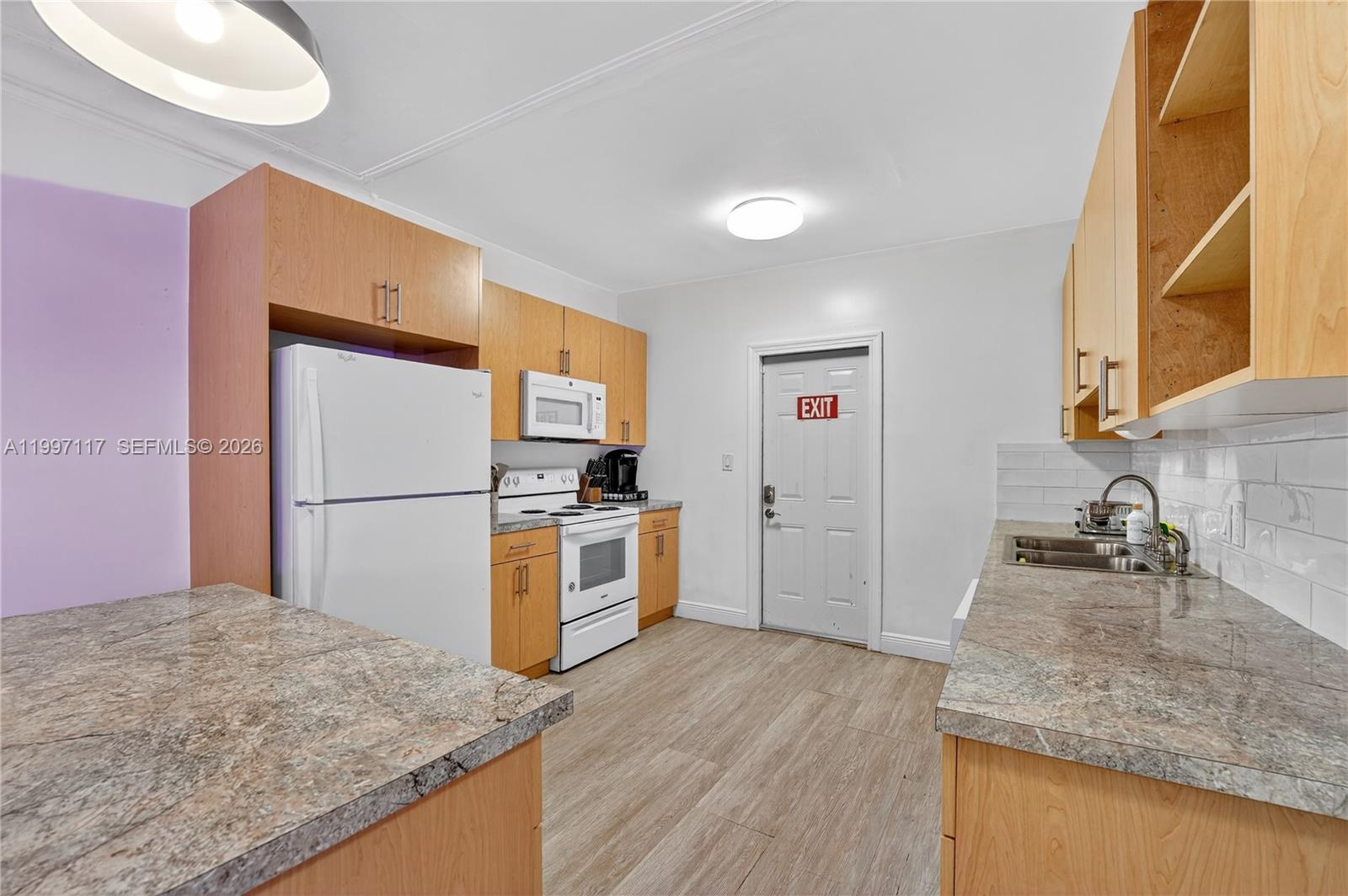 PINE HIGHLANDS - Residential