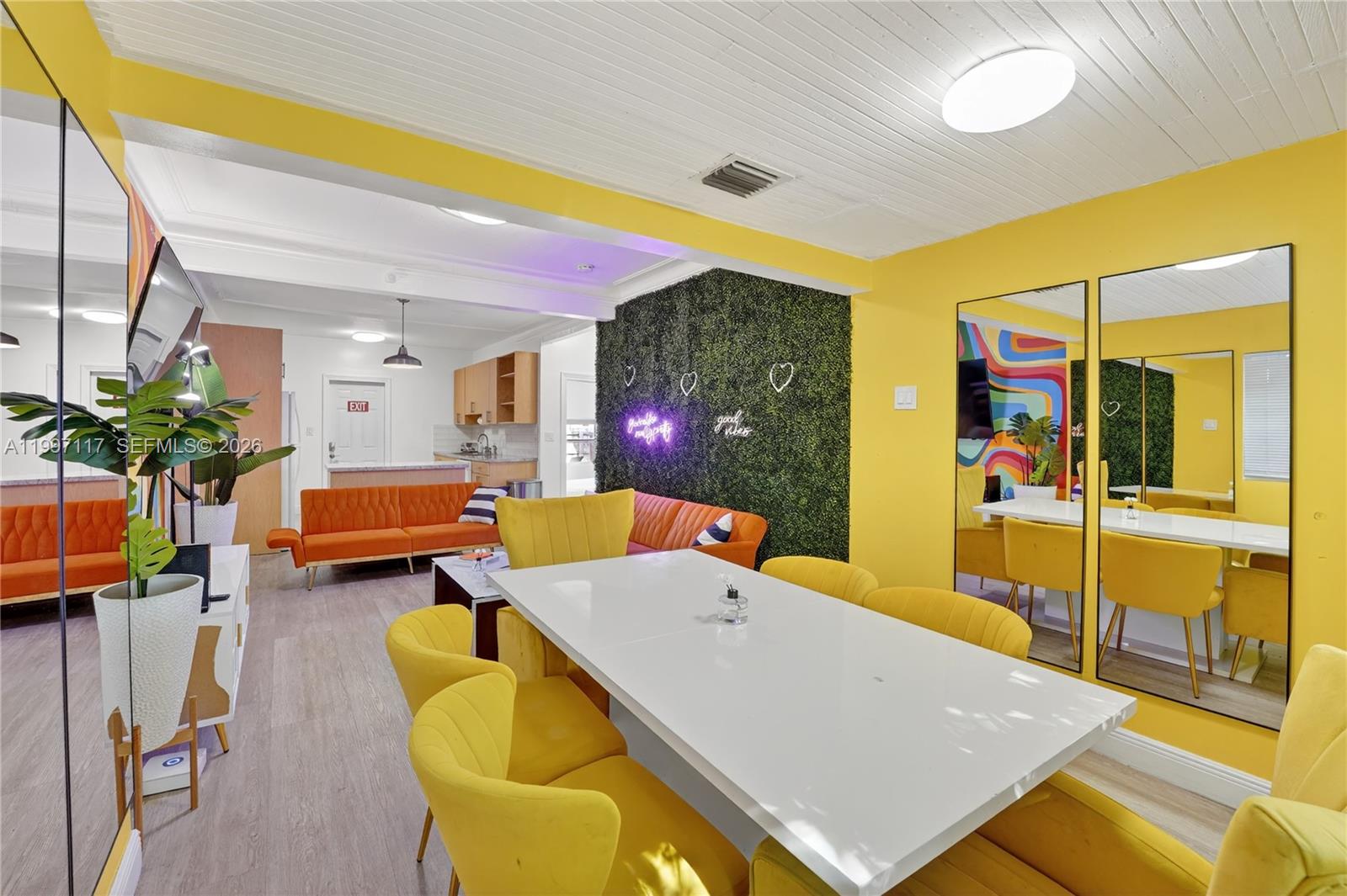 PINE HIGHLANDS - Residential