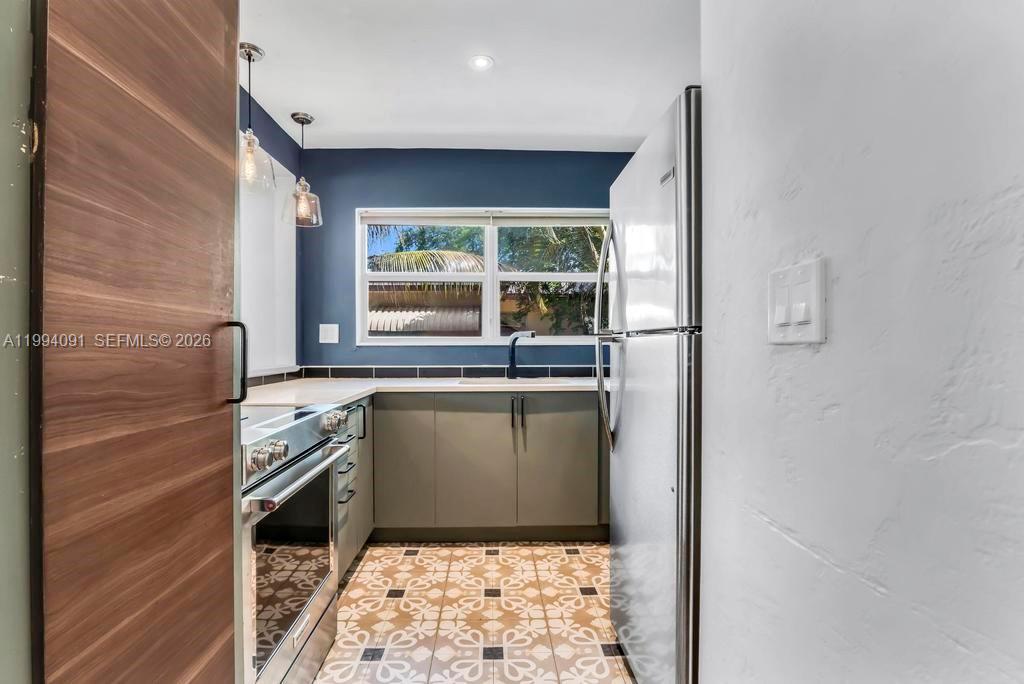 HOLLYWOOD - Residential