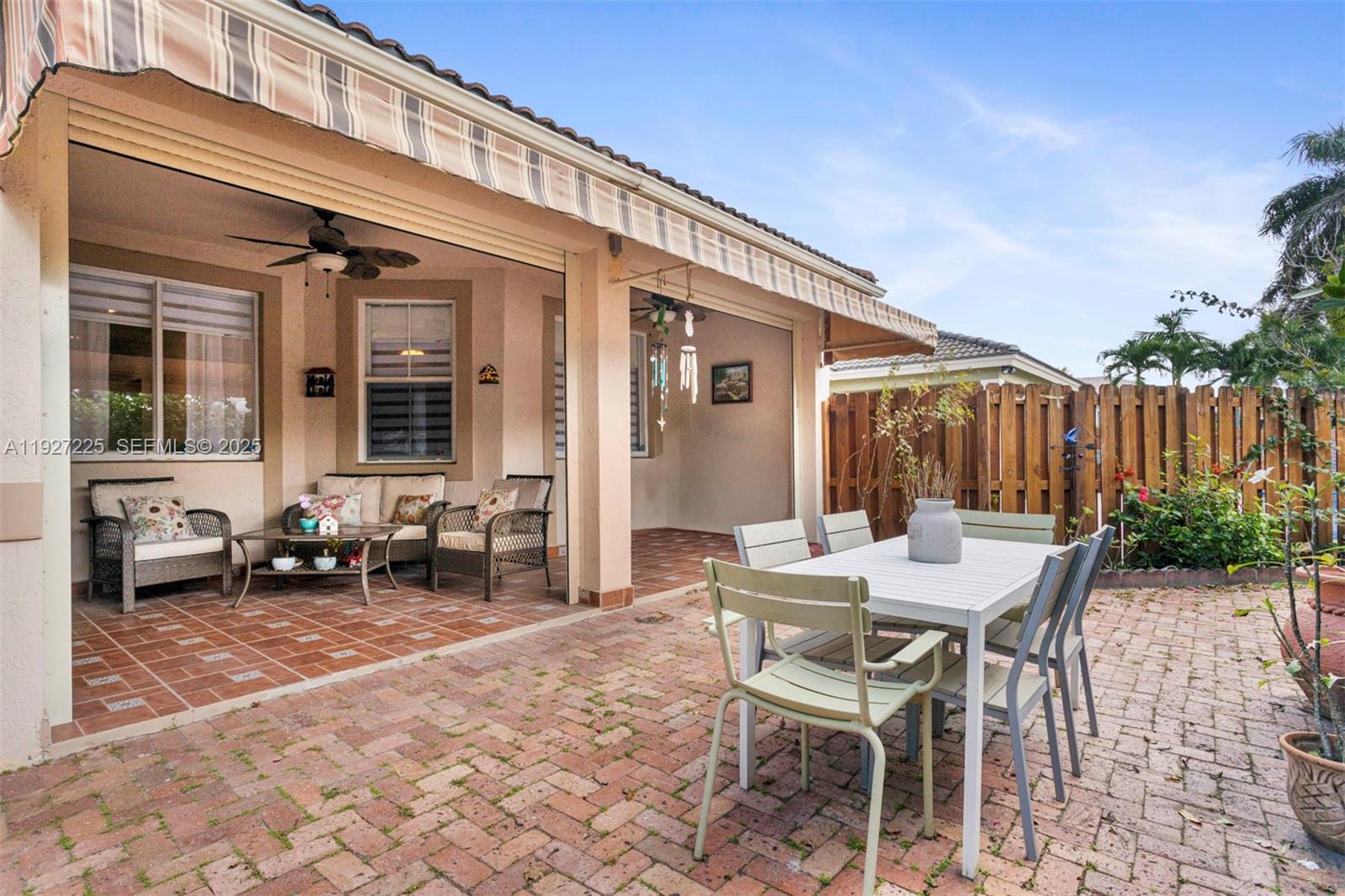 PARK LAKES - Residential