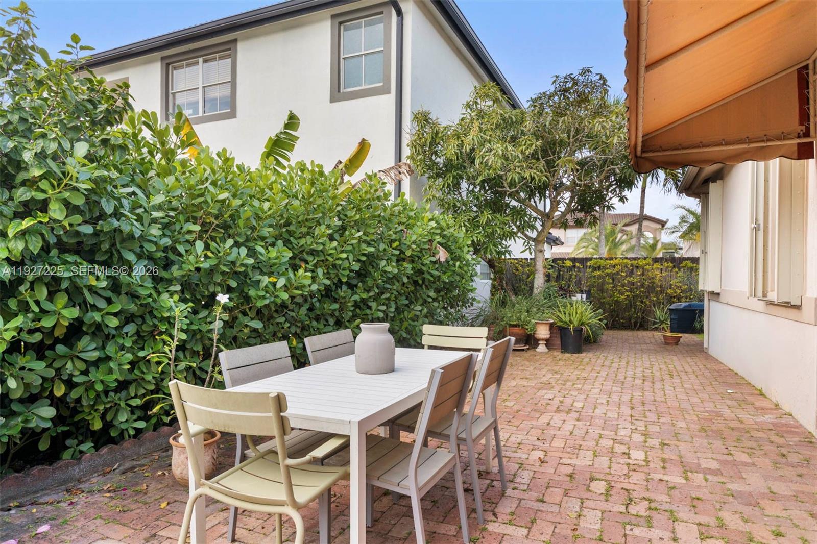 PARK LAKES - Residential