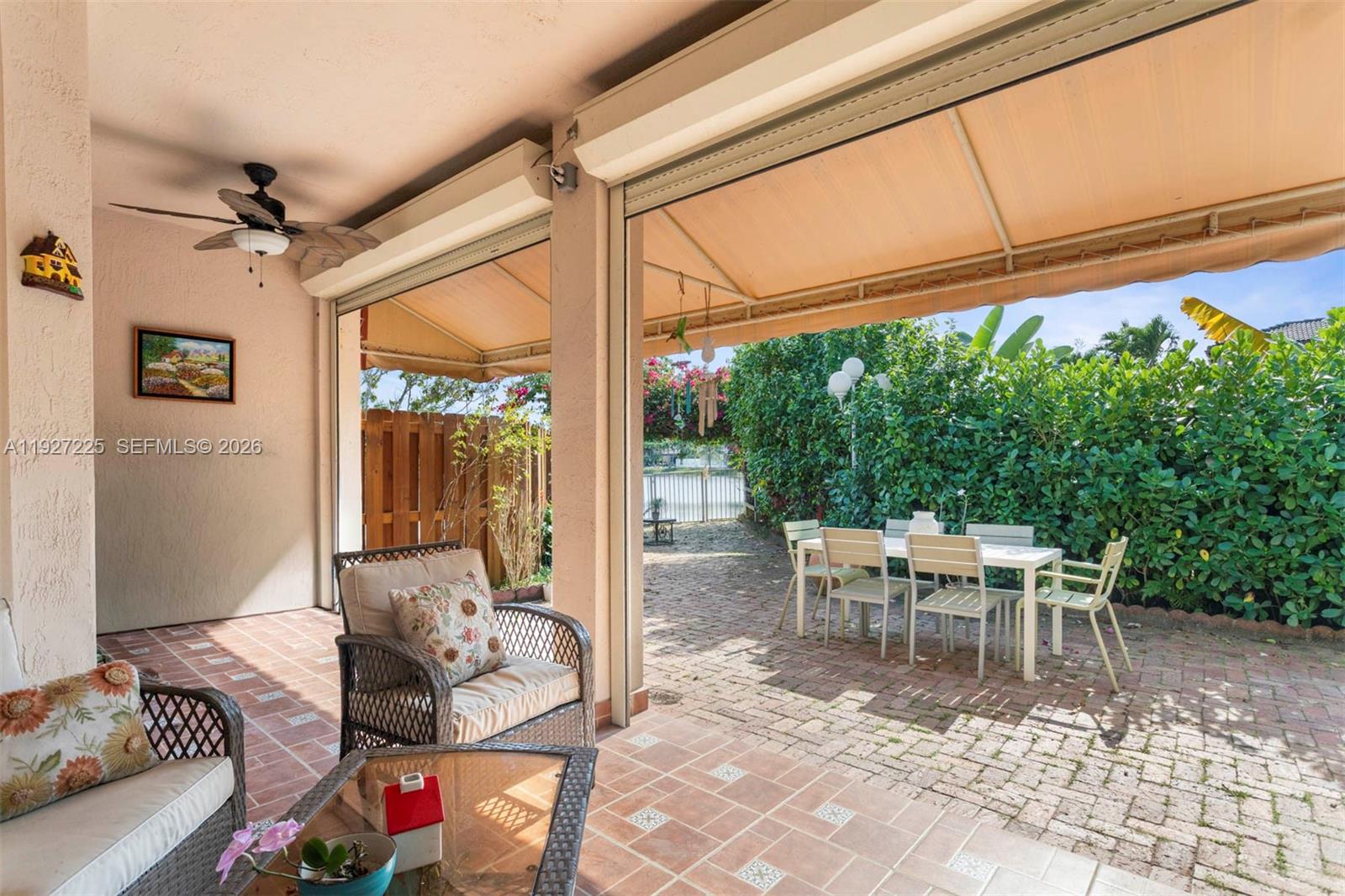 PARK LAKES - Residential