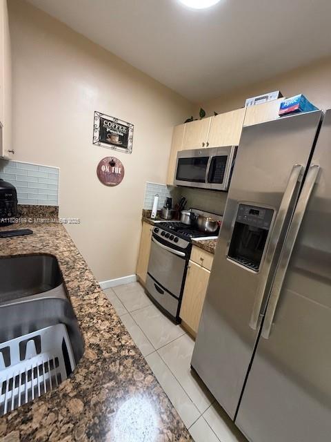 RO-MONT GARDENS ANDOVER B - Residential