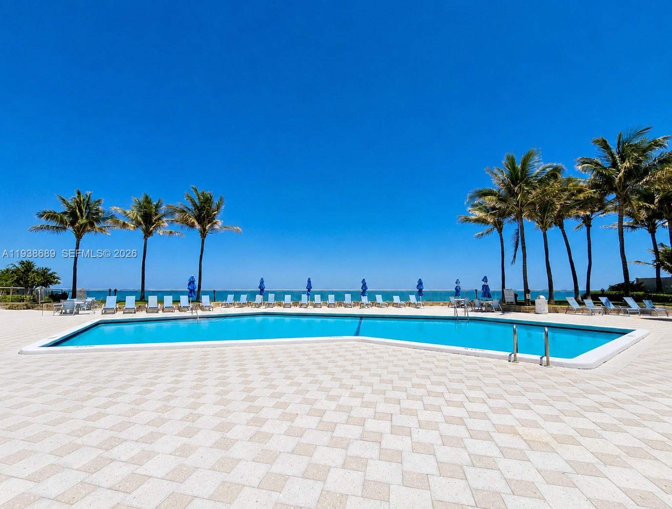 CORNICHE CONDO - Residential