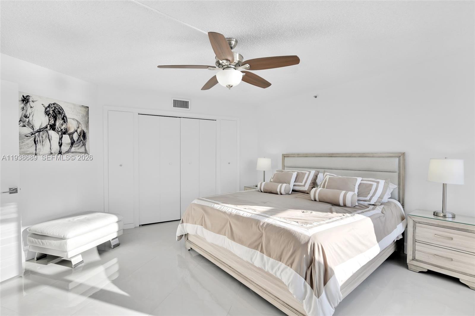 CORNICHE CONDO - Residential